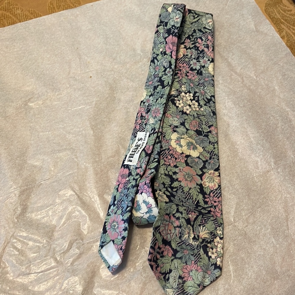 Used tie - Picture 9 of 10
